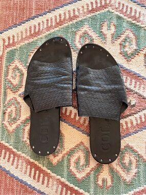 Black Textured Slide Sandals by